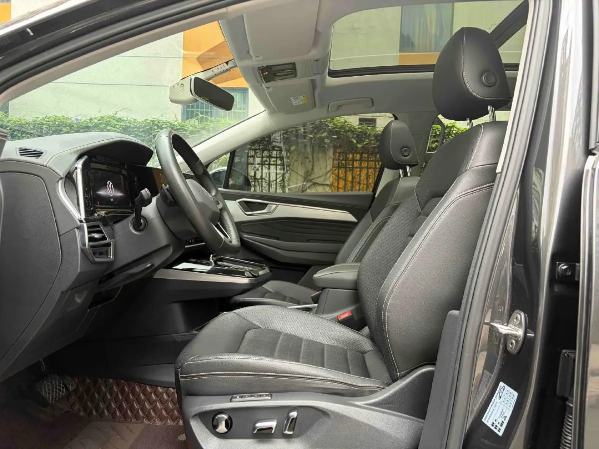 2021 Volkswagen Talagon 2.0T 186HP L4 7DCT,autocango,china used car exporter,china ev exporter,chinese used car exporter,chinese used ev exporter