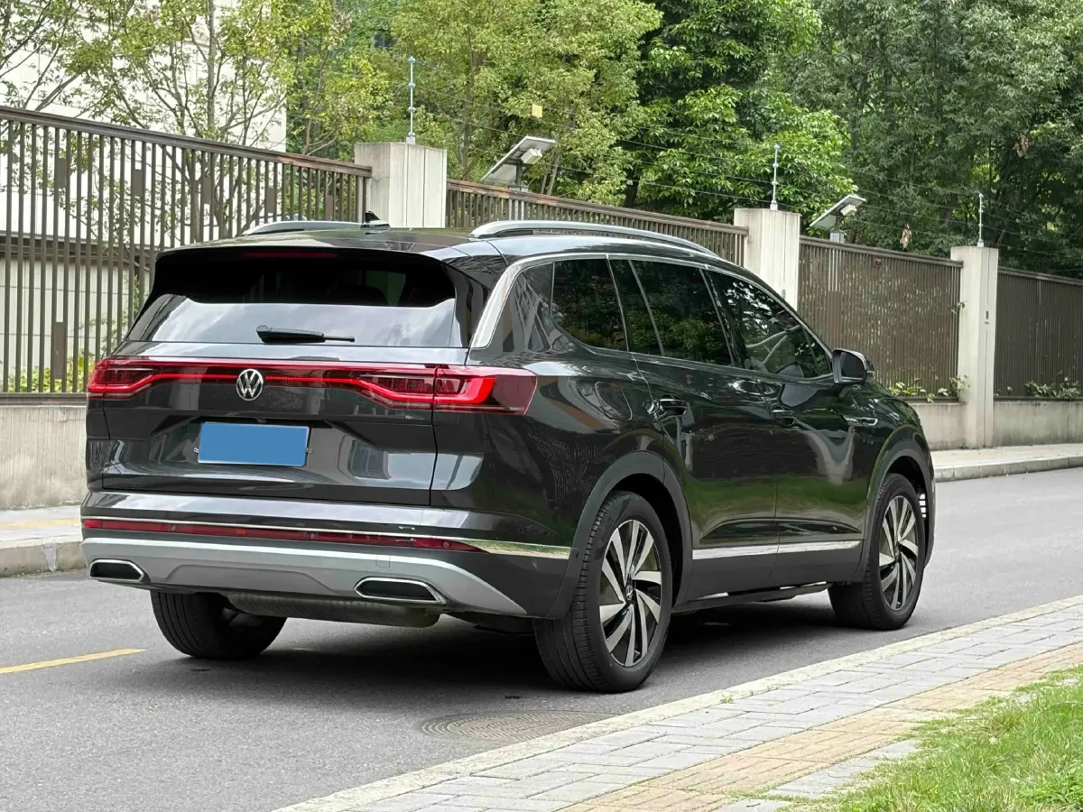 2021 Volkswagen Talagon 2.0T 186HP L4 7DCT,autocango,china used car exporter,china ev exporter,chinese used car exporter,chinese used ev exporter