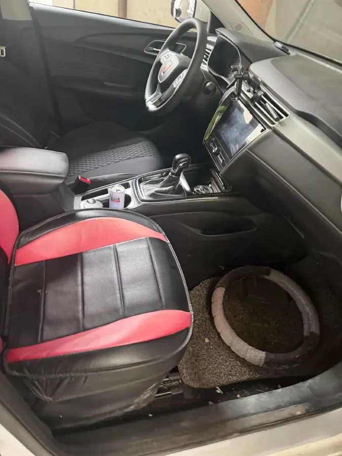 2020 Roewe i5 1.5L 120HP L4 CVT,autocango,china used car exporter,china ev exporter,chinese used car exporter,chinese used ev exporter