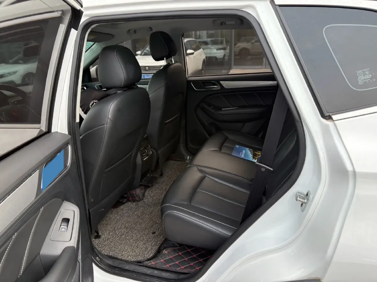 2019 Roewe i6 1.5T 169HP L4 7DCT,autocango,china used car exporter,china ev exporter,chinese used car exporter,chinese used ev exporter