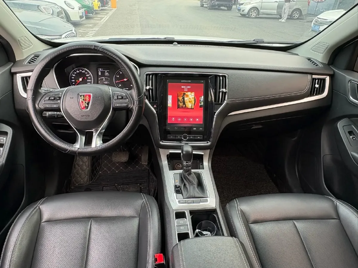 2019 Roewe i6 1.5T 169HP L4 7DCT,autocango,china used car exporter,china ev exporter,chinese used car exporter,chinese used ev exporter