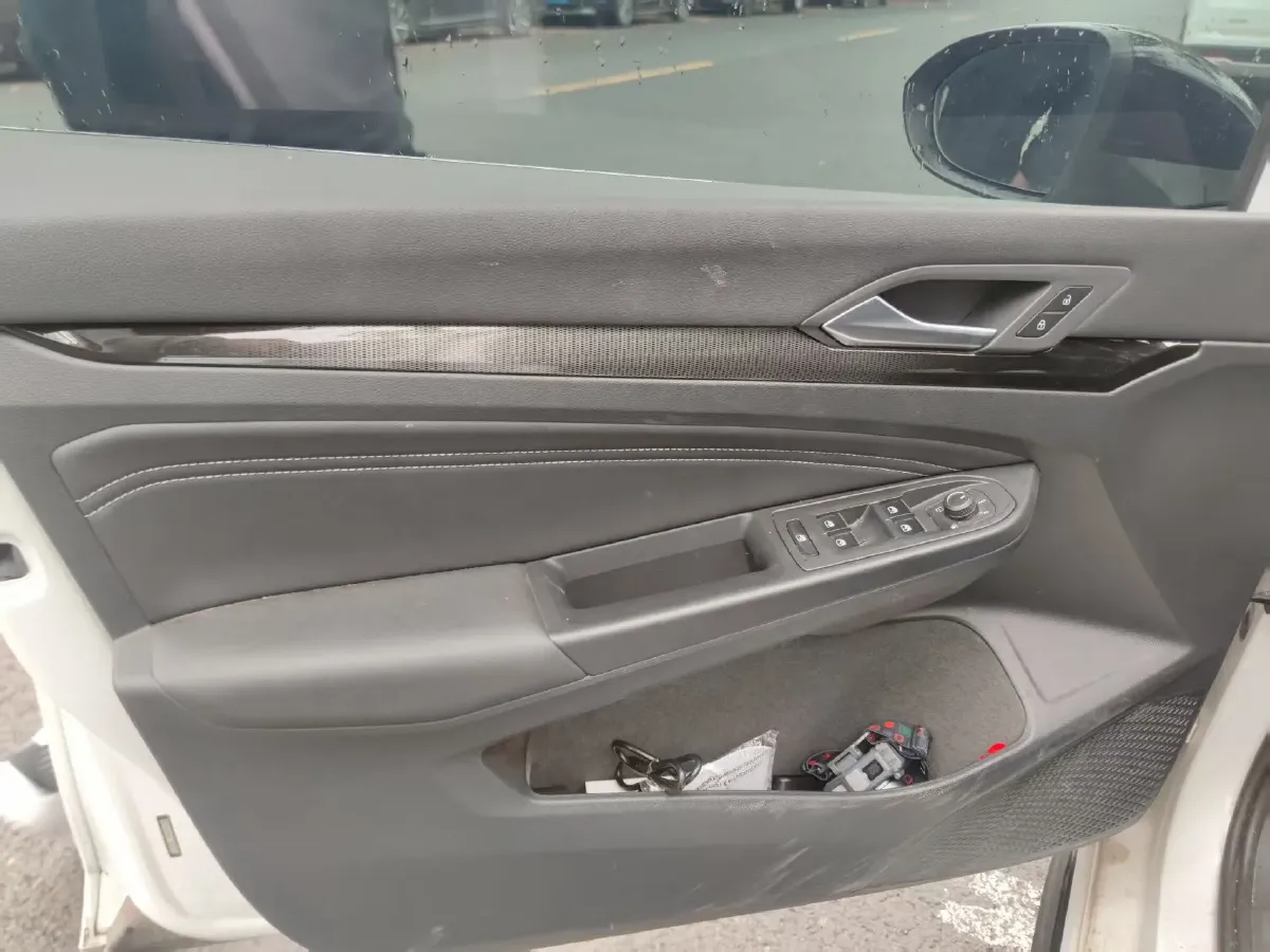 2021 Volkswagen Golf 1.4T 150HP L4 7DCT,autocango,china used car exporter,china ev exporter,chinese used car exporter,chinese used ev exporter