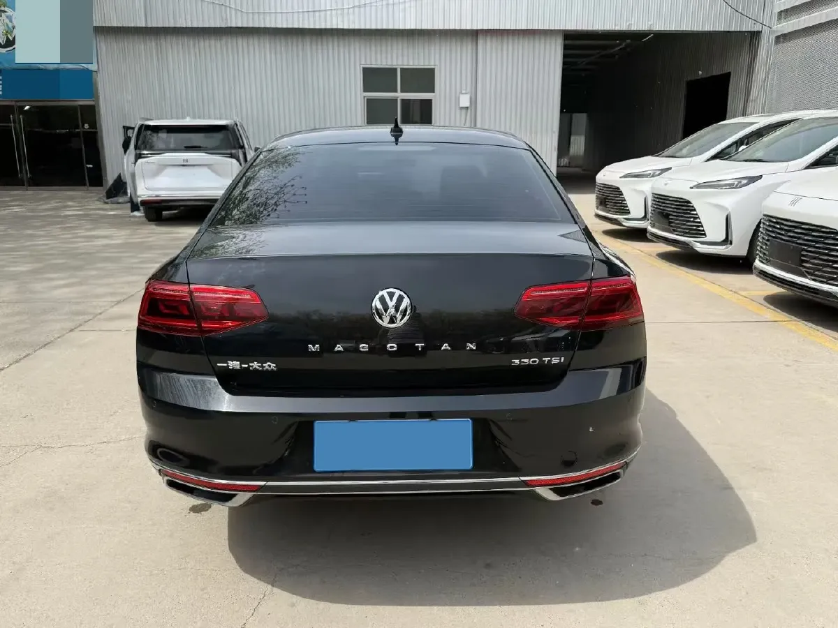 2020 Volkswagen Magotan 2.0T 186HP L4 7DCT,autocango,china used car exporter,china ev exporter,chinese used car exporter,chinese used ev exporter