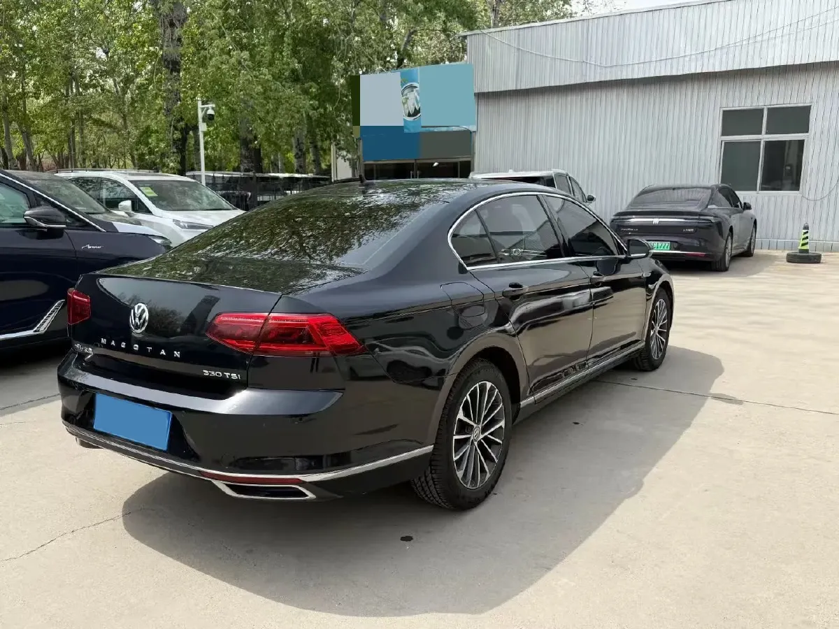 2020 Volkswagen Magotan 2.0T 186HP L4 7DCT,autocango,china used car exporter,china ev exporter,chinese used car exporter,chinese used ev exporter