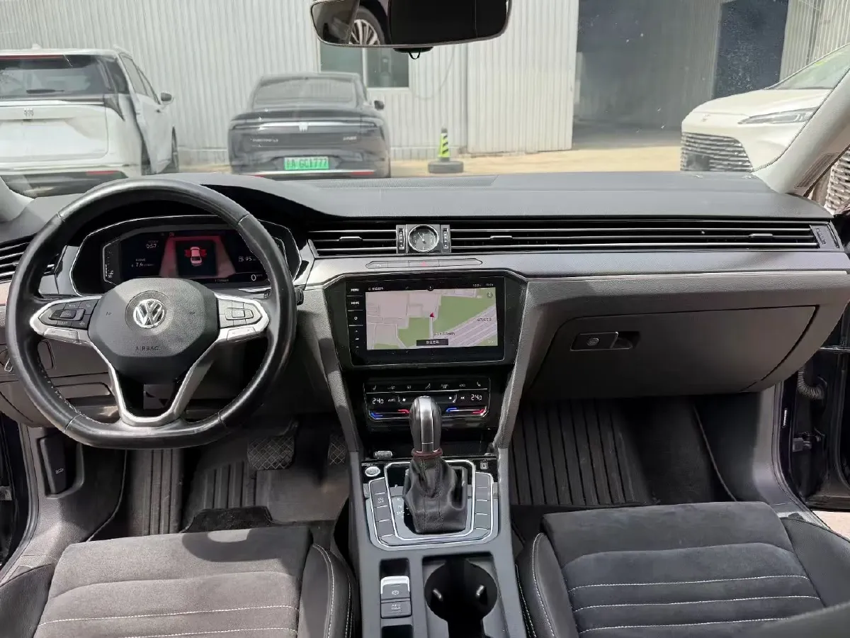 2020 Volkswagen Magotan 2.0T 186HP L4 7DCT,autocango,china used car exporter,china ev exporter,chinese used car exporter,chinese used ev exporter