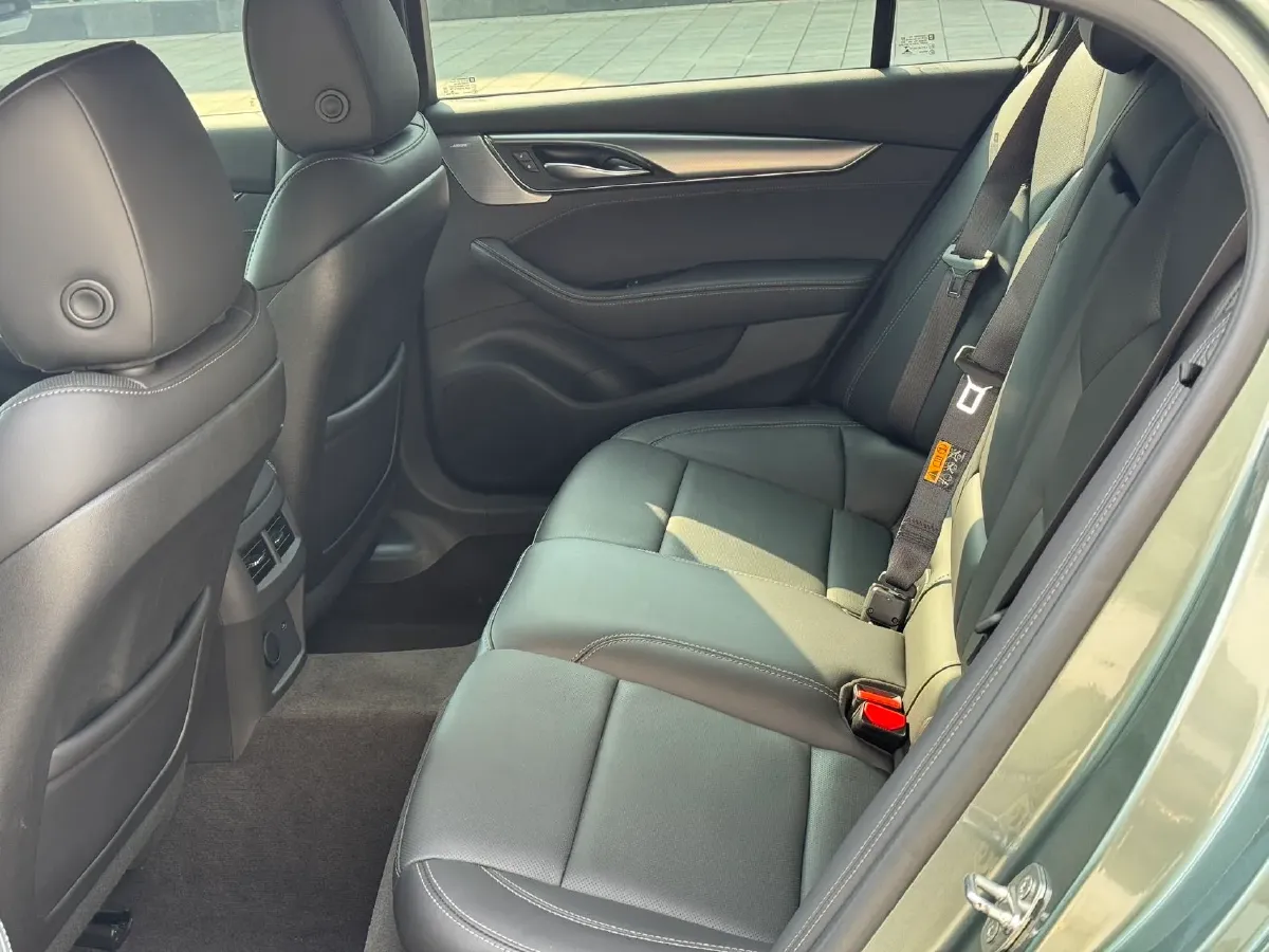 2023 Cadillac CT5 2.0T 237HP L4 10AT,autocango,china used car exporter,china ev exporter,chinese used car exporter,chinese used ev exporter