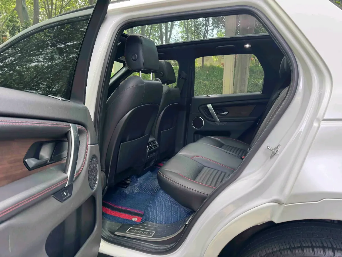 2020 Land Rover Discovery Sport 2.0T 249HP L4 9AT,autocango,china used car exporter,china ev exporter,chinese used car exporter,chinese used ev exporter