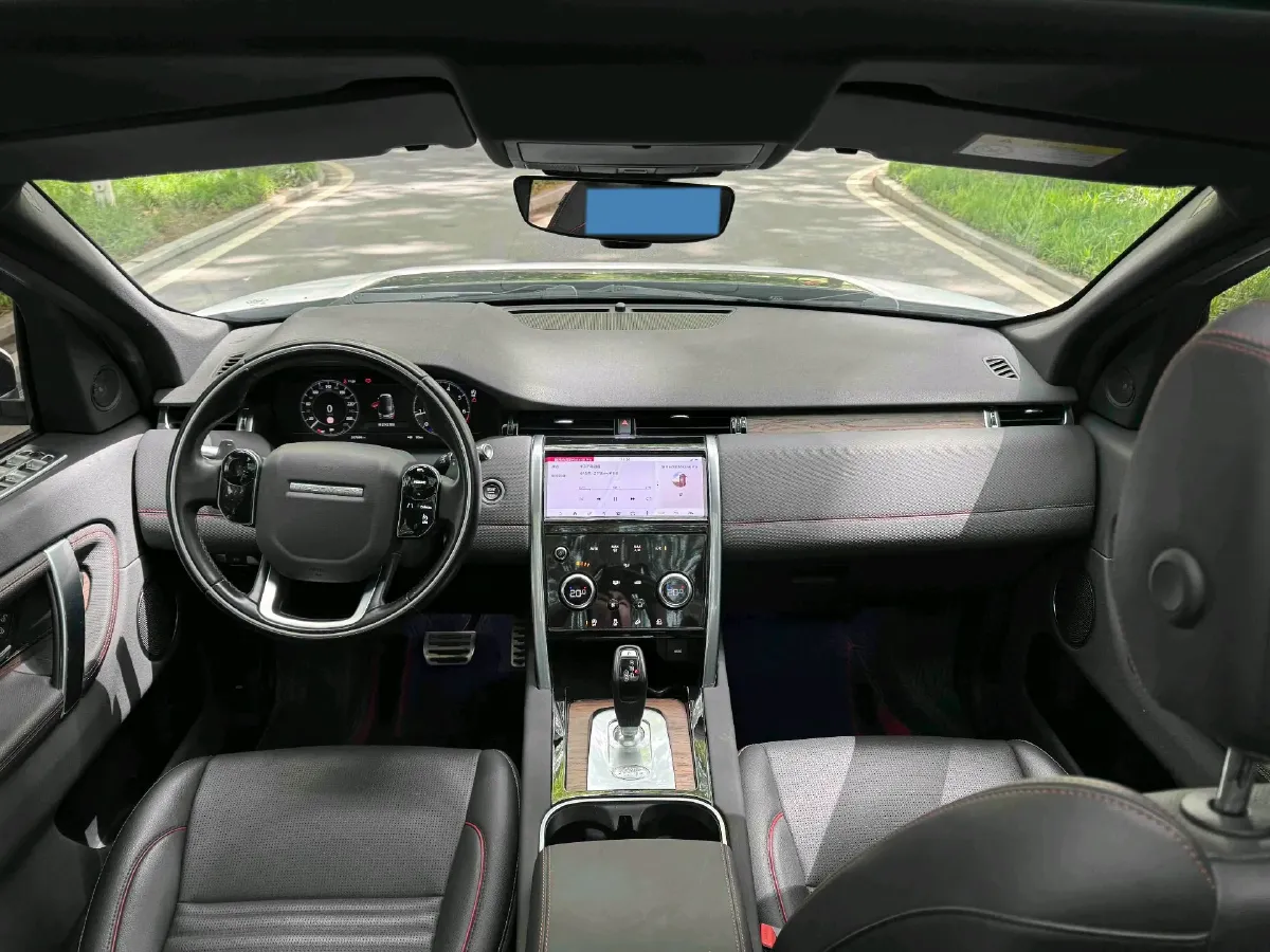 2020 Land Rover Discovery Sport 2.0T 249HP L4 9AT,autocango,china used car exporter,china ev exporter,chinese used car exporter,chinese used ev exporter