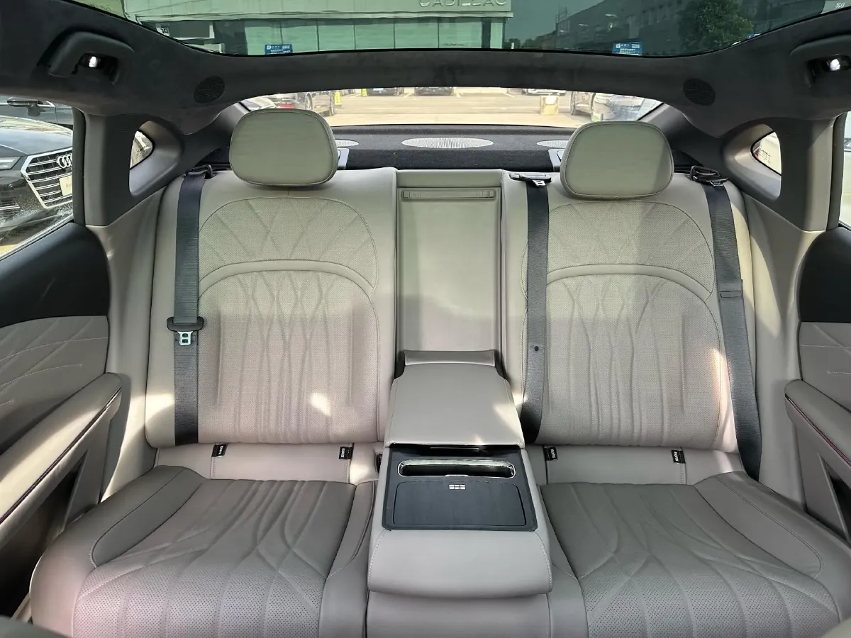 2025 Geely Galaxy Starshine 8 1.5T 163HP L4 3DHT PHEV 27.69KWH,autocango,china used car exporter,china ev exporter,chinese used car exporter,chinese used ev exporter