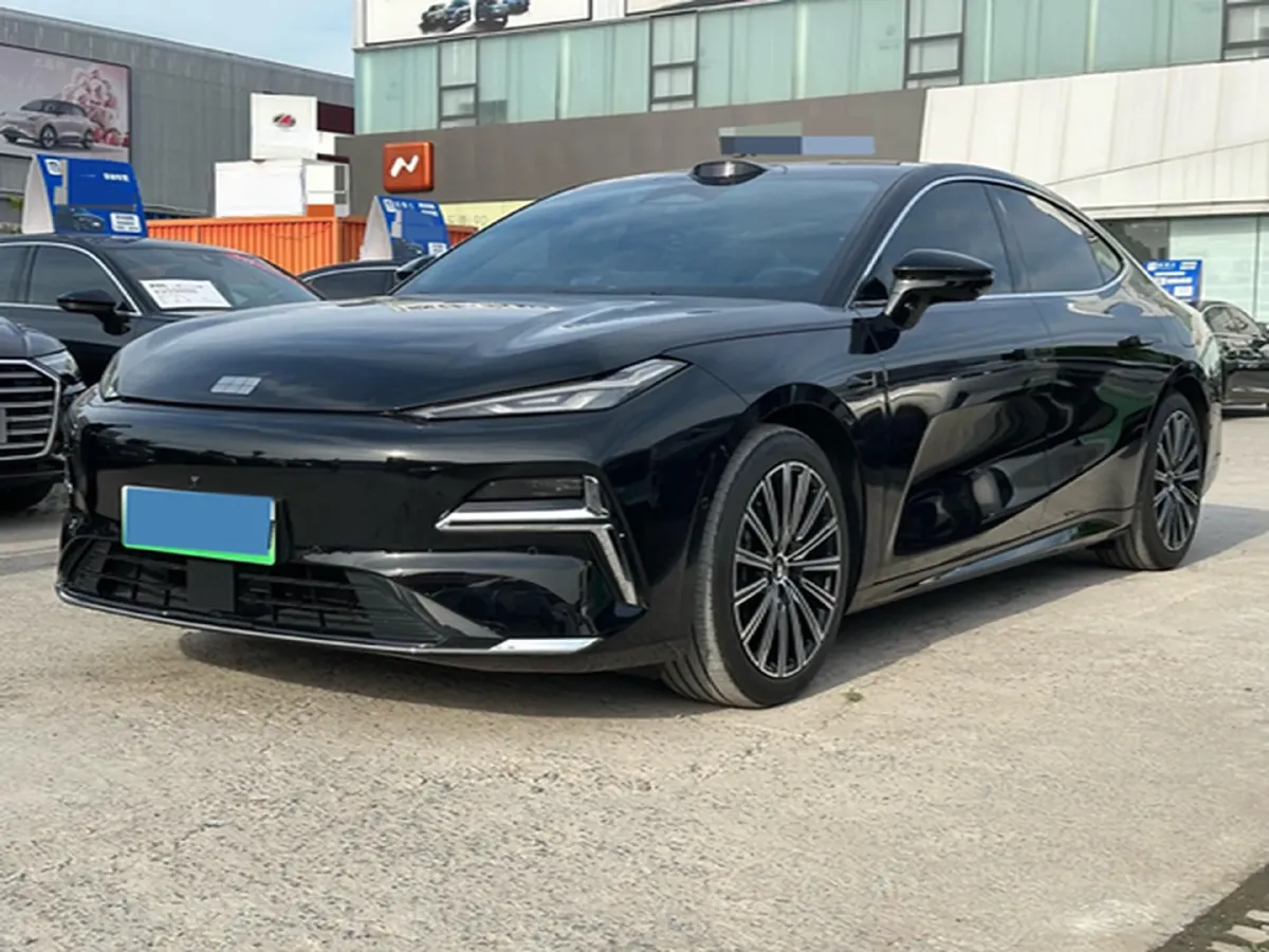 2025 Geely Galaxy Starshine 8 1.5T 163HP L4 3DHT PHEV 27.69KWH,autocango,china used car exporter,china ev exporter,chinese used car exporter,chinese used ev exporter