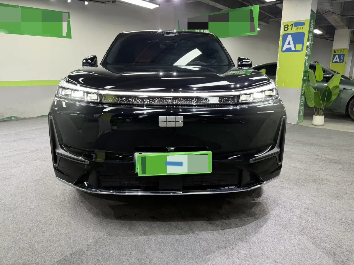 2025 Volkswagen Tiguan L 2.0T 220HP L4 7DCT,autocango,china used car exporter,china ev exporter,chinese used car exporter,chinese used ev exporter