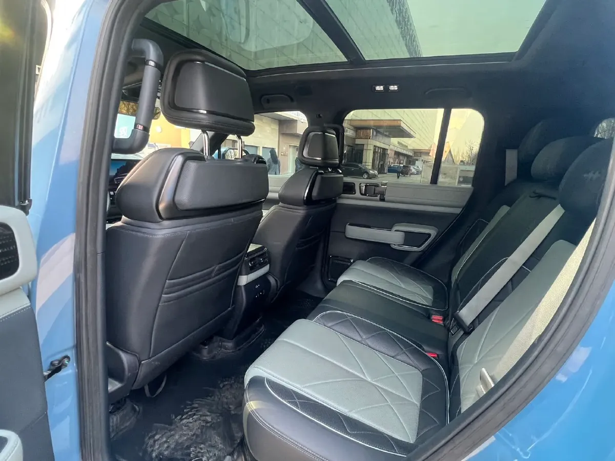 2023 FangChengBao Bao 5 1.5T 194HP L4 E-CVT PHEV 31.8KWH,autocango,china used car exporter,china ev exporter,chinese used car exporter,chinese used ev exporter