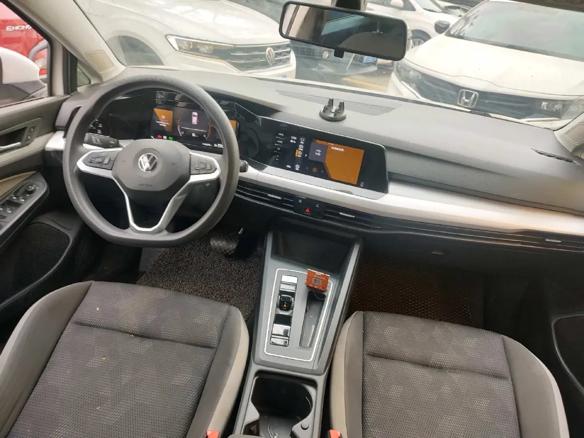 2021 Volkswagen Golf 1.2T 116HP L4 7DCT,autocango,china used car exporter,china ev exporter,chinese used car exporter,chinese used ev exporter