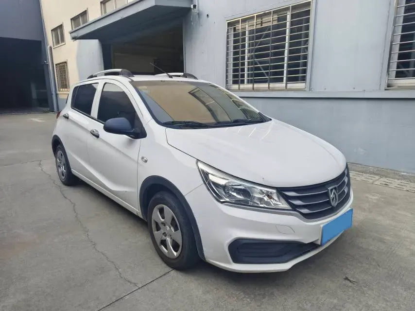 2016 BaoJun 310 1.2L 82HP L4 5MT,autocango,china used car exporter,china ev exporter,chinese used car exporter,chinese used ev exporter