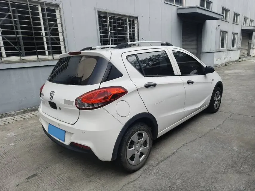 2016 BaoJun 310 1.2L 82HP L4 5MT,autocango,china used car exporter,china ev exporter,chinese used car exporter,chinese used ev exporter