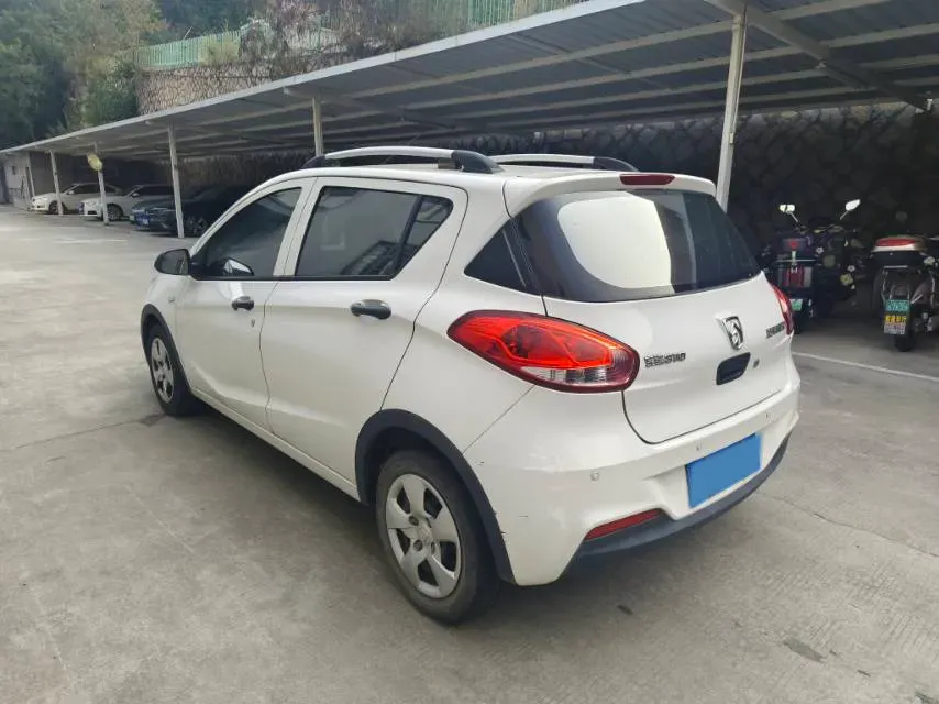 2016 BaoJun 310 1.2L 82HP L4 5MT,autocango,china used car exporter,china ev exporter,chinese used car exporter,chinese used ev exporter