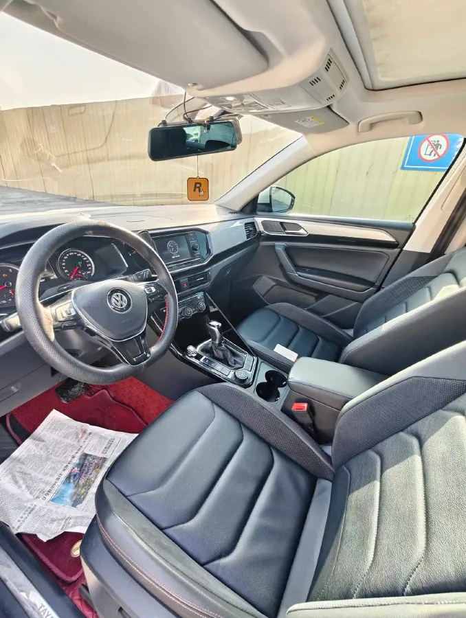 2019 MINI CLUBMAN 1.5T 102HP L3 6AT,autocango,china used car exporter,china ev exporter,chinese used car exporter,chinese used ev exporter