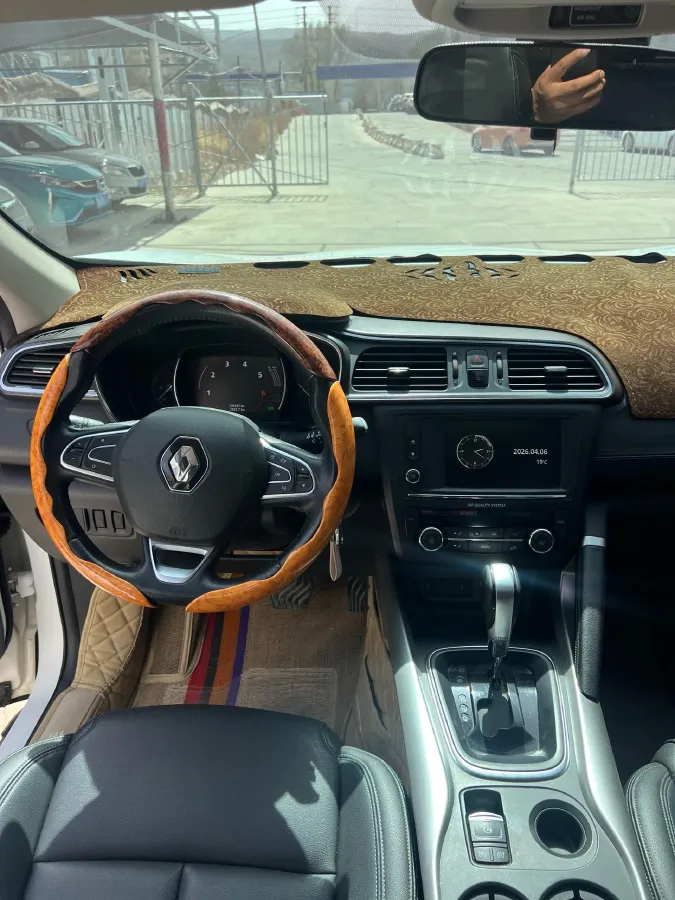 2017 Renault Kadjar 2.0L 150HP L4 CVT,autocango,china used car exporter,china ev exporter,chinese used car exporter,chinese used ev exporter