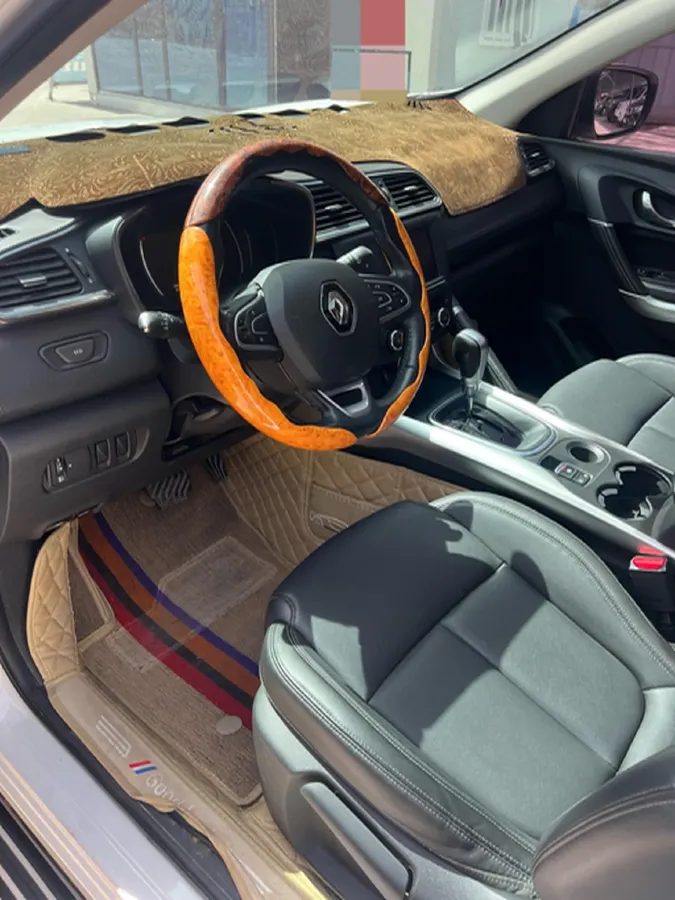 2017 Renault Kadjar 2.0L 150HP L4 CVT,autocango,china used car exporter,china ev exporter,chinese used car exporter,chinese used ev exporter