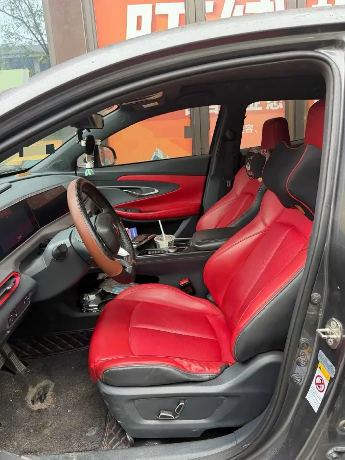 2020 ChangAn UNI-T 1.5T 180HP L4 7DCT,autocango,china used car exporter,china ev exporter,chinese used car exporter,chinese used ev exporter