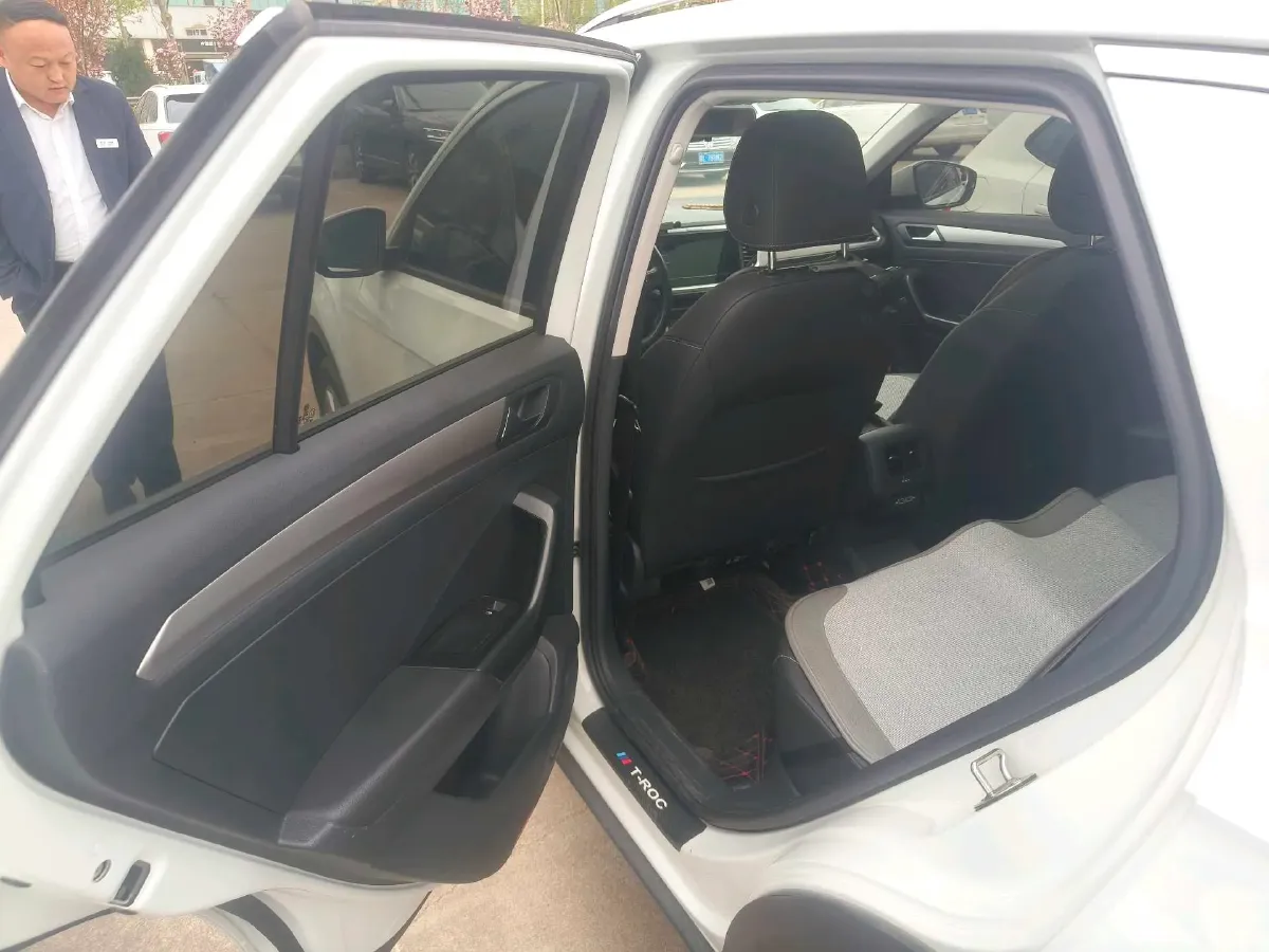 2022 Volkswagen T-Roc 1.4T 150HP L4 7DCT,autocango,china used car exporter,china ev exporter,chinese used car exporter,chinese used ev exporter