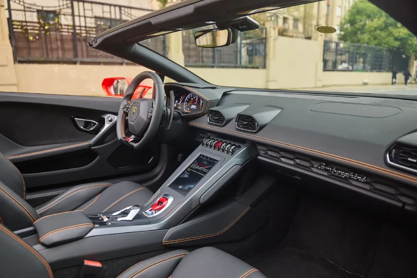 2019 Lamborghini Huracán 5.2L 640HP V10 7DCT,autocango,china used car exporter,china ev exporter,chinese used car exporter,chinese used ev exporter