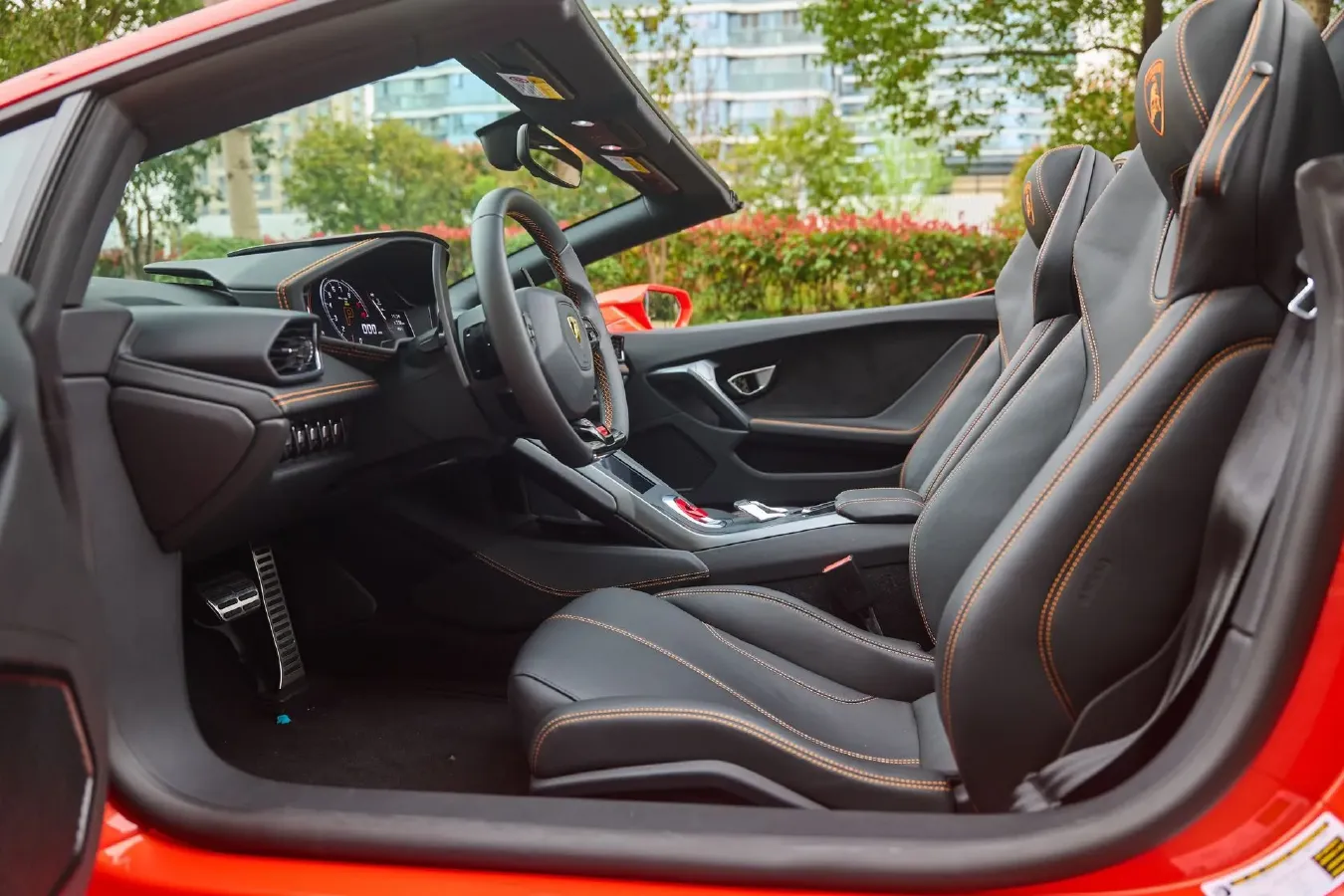 2019 Lamborghini Huracán 5.2L 640HP V10 7DCT,autocango,china used car exporter,china ev exporter,chinese used car exporter,chinese used ev exporter