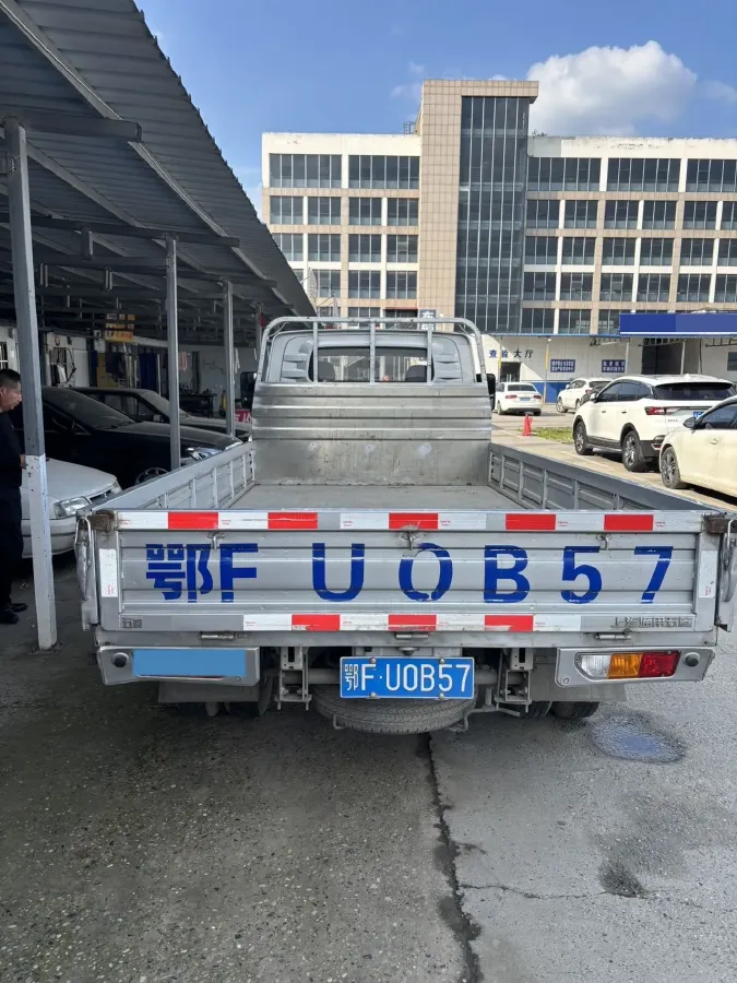 2023 WuLing Loong Truck 2.0L 136HP L4 5MT,autocango,china used car exporter,china ev exporter,chinese used car exporter,chinese used ev exporter