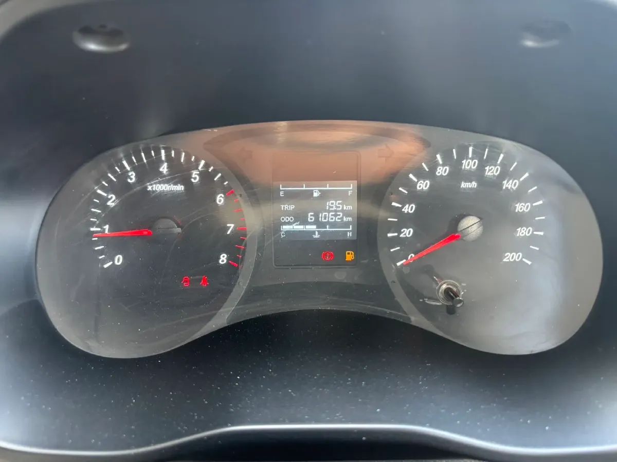 2023 WuLing Loong Truck 2.0L 136HP L4 5MT,autocango,china used car exporter,china ev exporter,chinese used car exporter,chinese used ev exporter