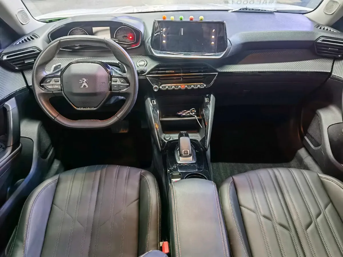 2022 Peugeot 2008 1.2T 136HP L3 6DCT,autocango,china used car exporter,china ev exporter,chinese used car exporter,chinese used ev exporter