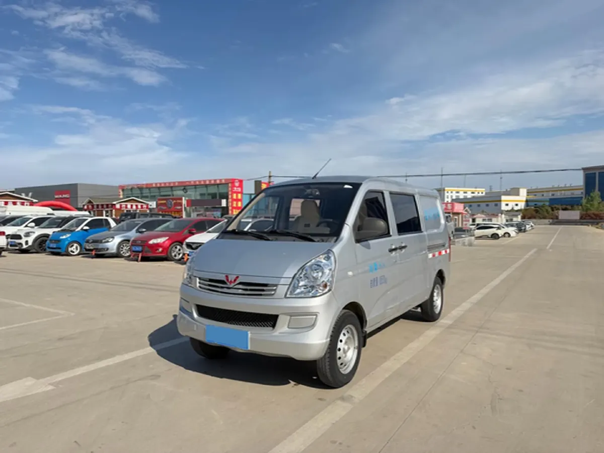 2019 WuLing RongGuang 1.5L 107HP L4 5MT,autocango,china used car exporter,china ev exporter,chinese used car exporter,chinese used ev exporter