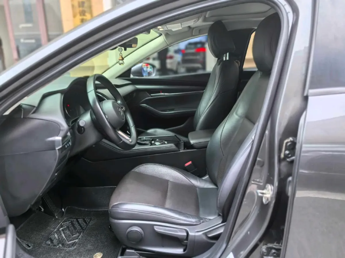 2020 Mazda 3 Axela 2.0L 158HP L4 6AT,autocango,china used car exporter,china ev exporter,chinese used car exporter,chinese used ev exporter