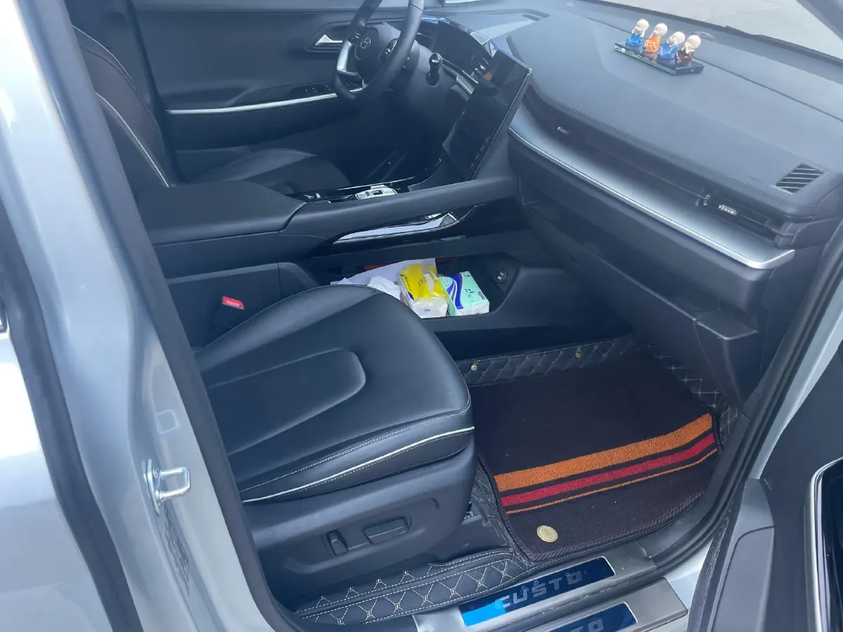 2024 Hyundai Custo 1.5T 170HP L4 8AT,autocango,china used car exporter,china ev exporter,chinese used car exporter,chinese used ev exporter