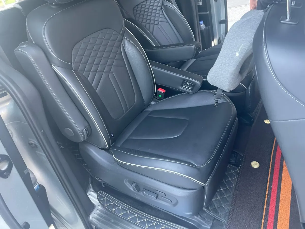 2024 Hyundai Custo 1.5T 170HP L4 8AT,autocango,china used car exporter,china ev exporter,chinese used car exporter,chinese used ev exporter