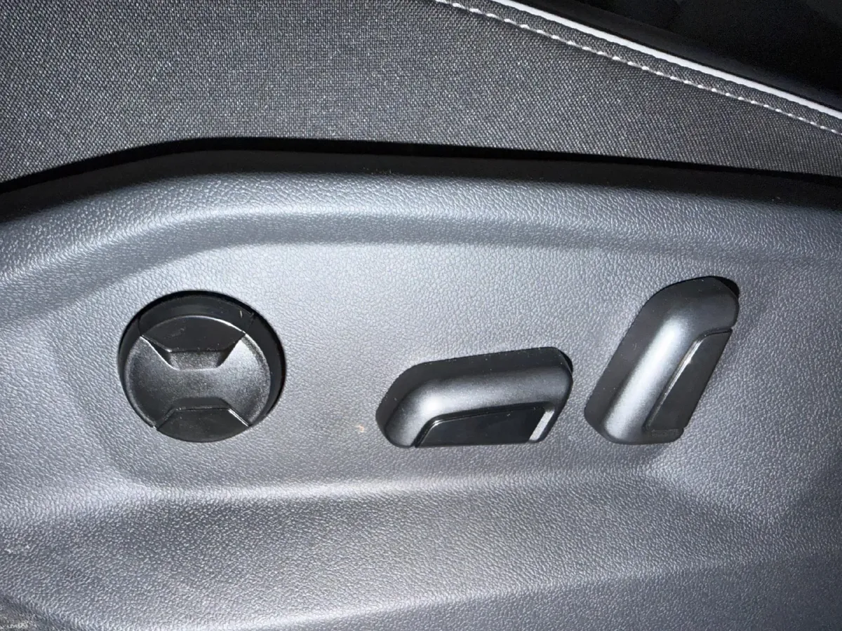 2023 Volkswagen T-Roc 1.4T 150HP L4 7DCT,autocango,china used car exporter,china ev exporter,chinese used car exporter,chinese used ev exporter