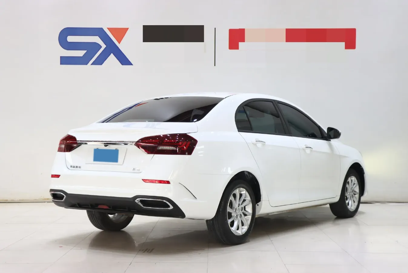 2021 BaoJun 530 1.5T 147HP L4 CVT,autocango,china used car exporter,china ev exporter,chinese used car exporter,chinese used ev exporter