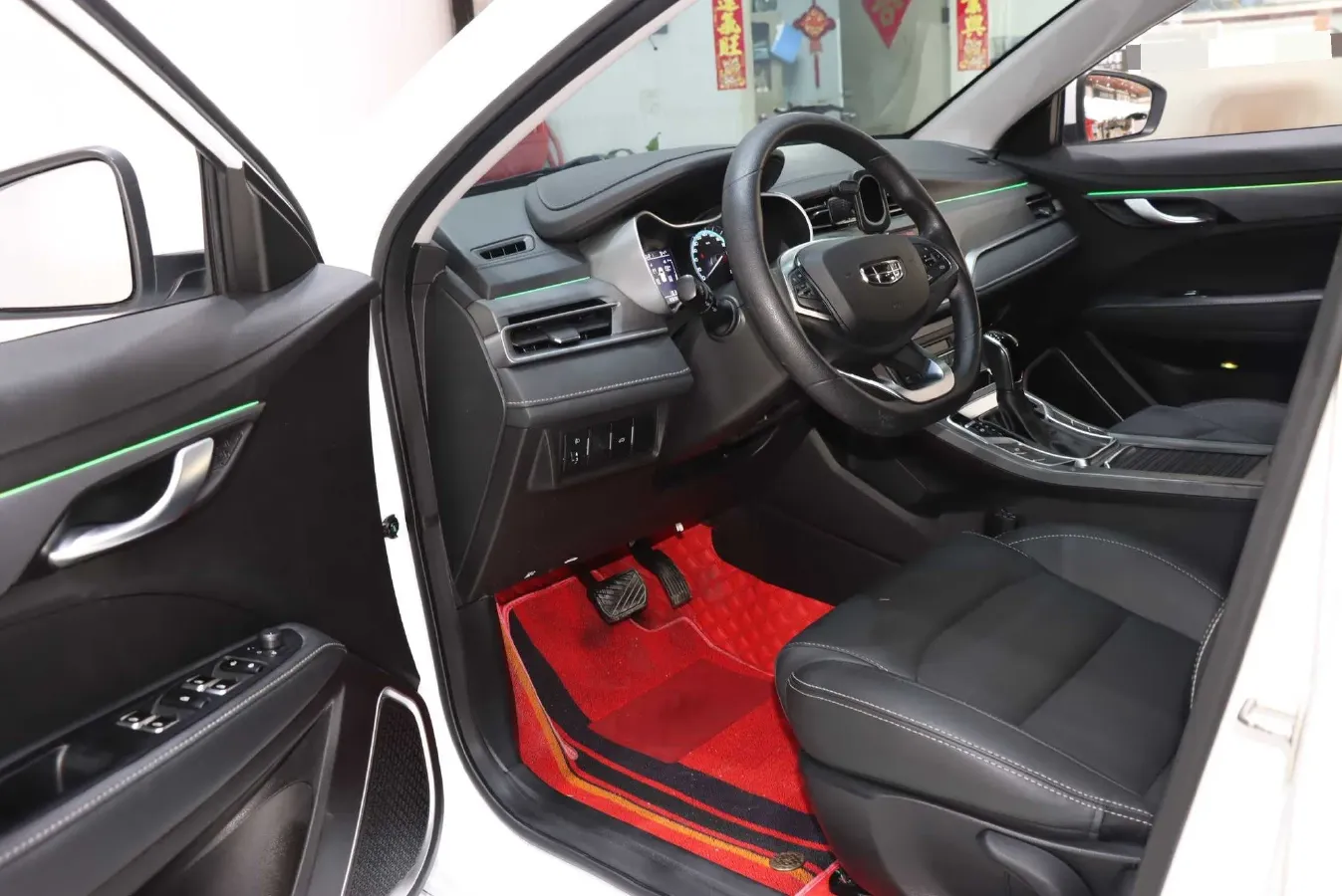 2021 BaoJun 530 1.5T 147HP L4 CVT,autocango,china used car exporter,china ev exporter,chinese used car exporter,chinese used ev exporter