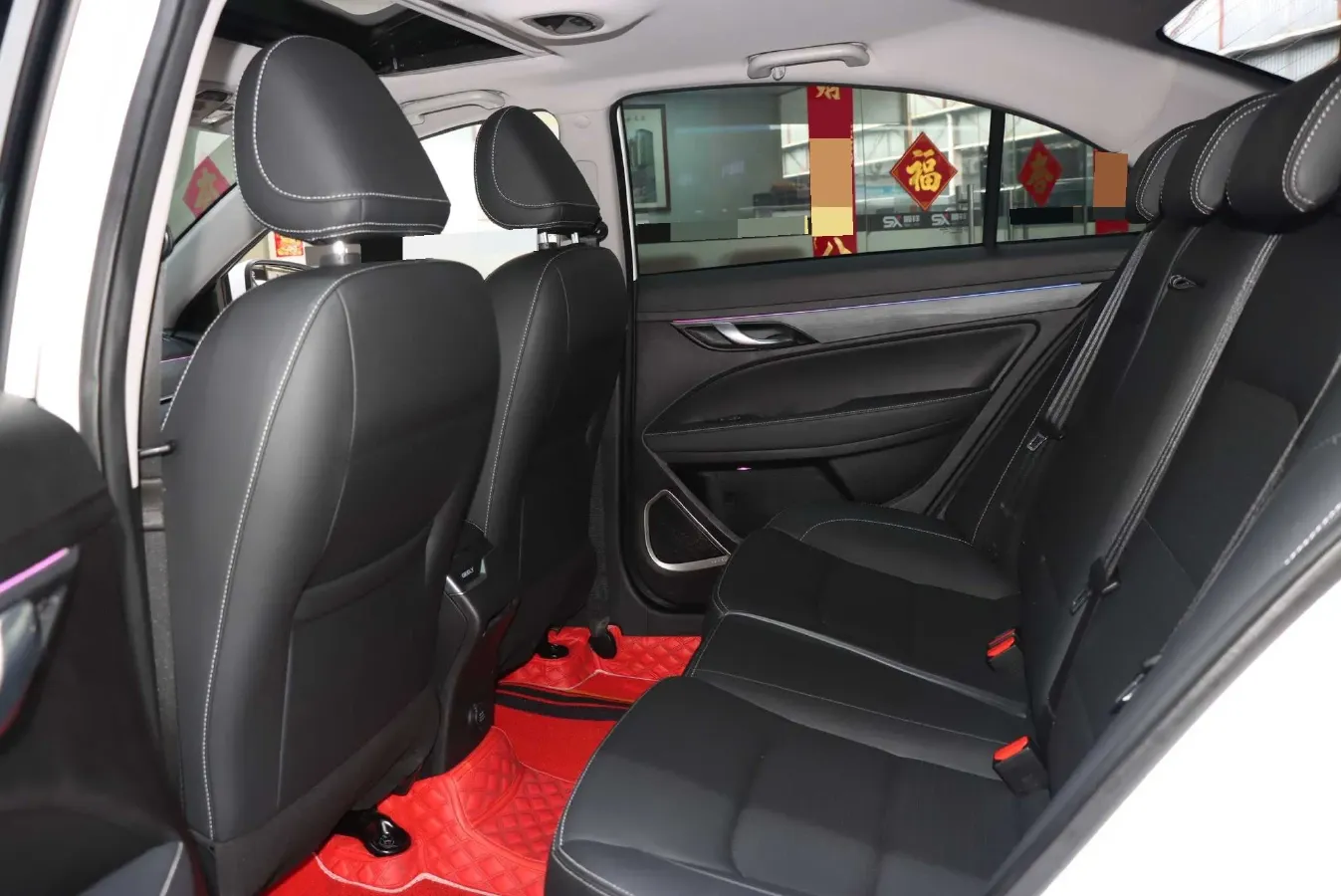 2021 BaoJun 530 1.5T 147HP L4 CVT,autocango,china used car exporter,china ev exporter,chinese used car exporter,chinese used ev exporter