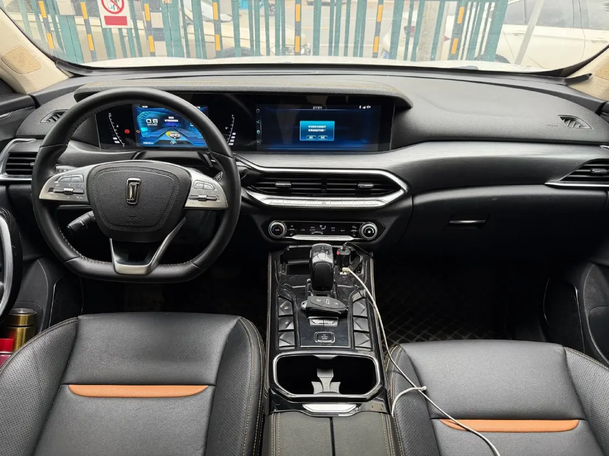 2020 Bestune T77 1.5T 169HP L4 7DCT,autocango,china used car exporter,china ev exporter,chinese used car exporter,chinese used ev exporter