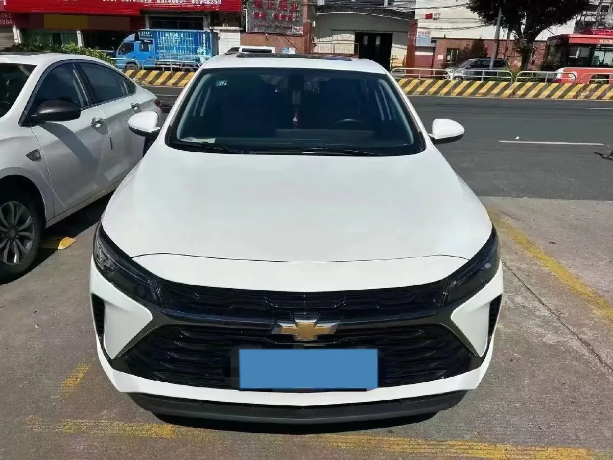 2023 Chevrolet Monza 1.5L 113HP L4 6DCT,autocango,china used car exporter,china ev exporter,chinese used car exporter,chinese used ev exporter