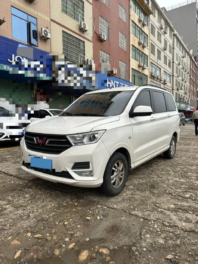 2021 WuLing RongGuang New Truck 1.5L 99HP L4 5MT,autocango,china used car exporter,china ev exporter,chinese used car exporter,chinese used ev exporter