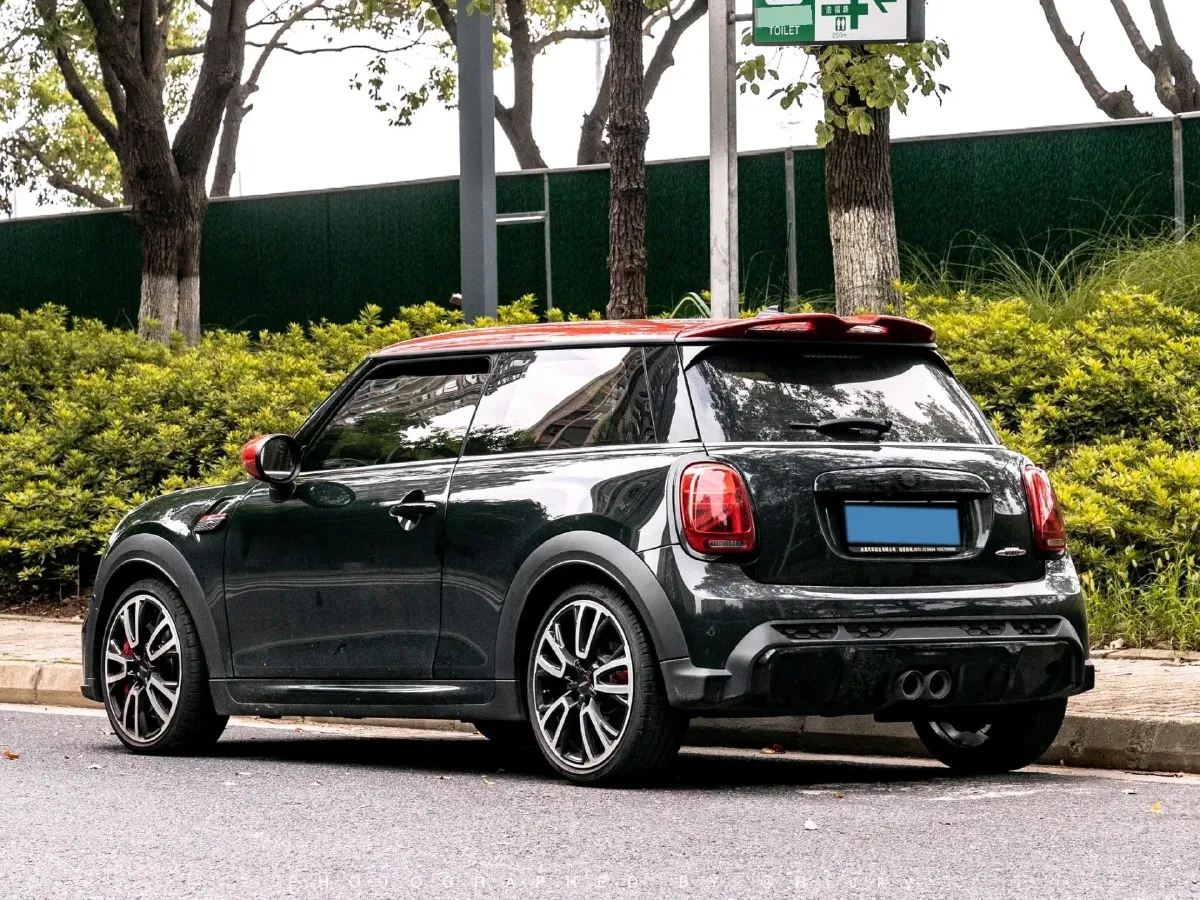2023 MINI JCW 2.0T 231HP L4 8AT,autocango,china used car exporter,china ev exporter,chinese used car exporter,chinese used ev exporter