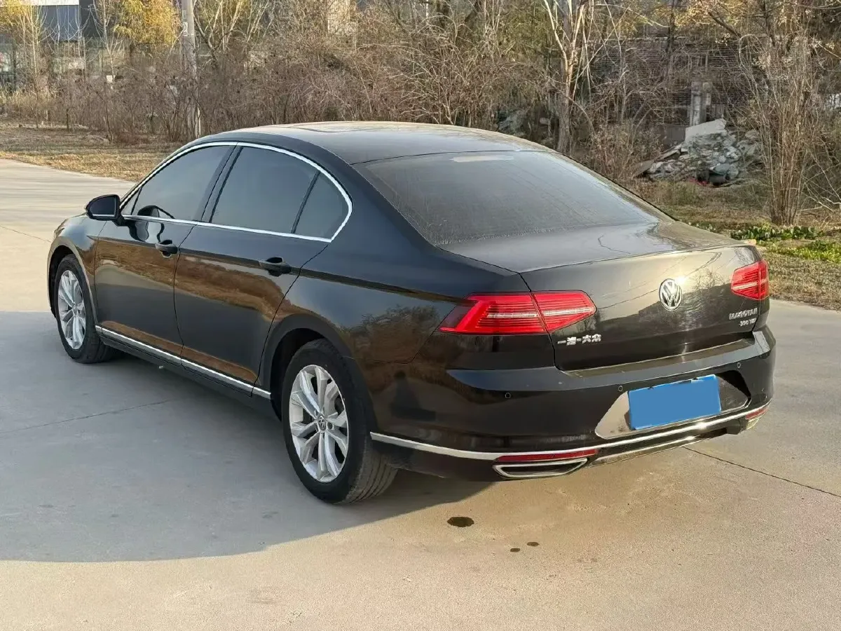 2019 Volkswagen Magotan 2.0T 186HP L4 7DCT,autocango,china used car exporter,china ev exporter,chinese used car exporter,chinese used ev exporter