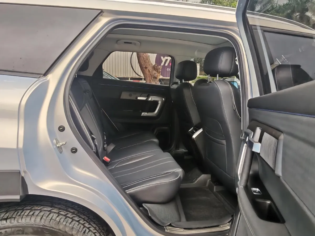 2023 Chery Exploration 06 1.6T 197HP L4 7DCT,autocango,china used car exporter,china ev exporter,chinese used car exporter,chinese used ev exporter