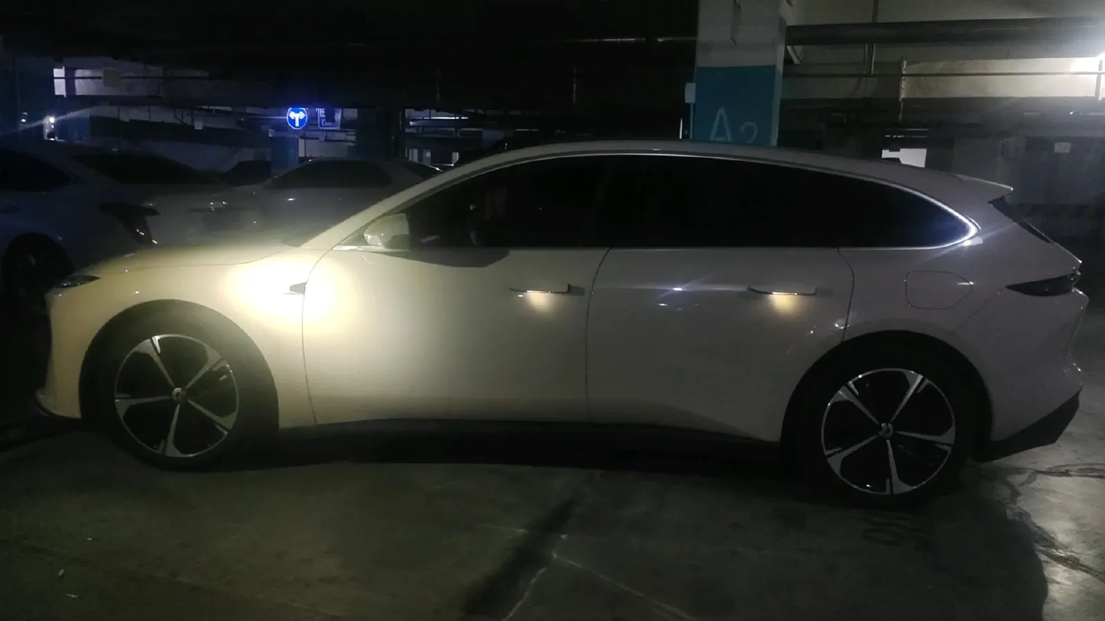 2024 NIO ET5T BEV 75KWH,autocango,china used car exporter,china ev exporter,chinese used car exporter,chinese used ev exporter