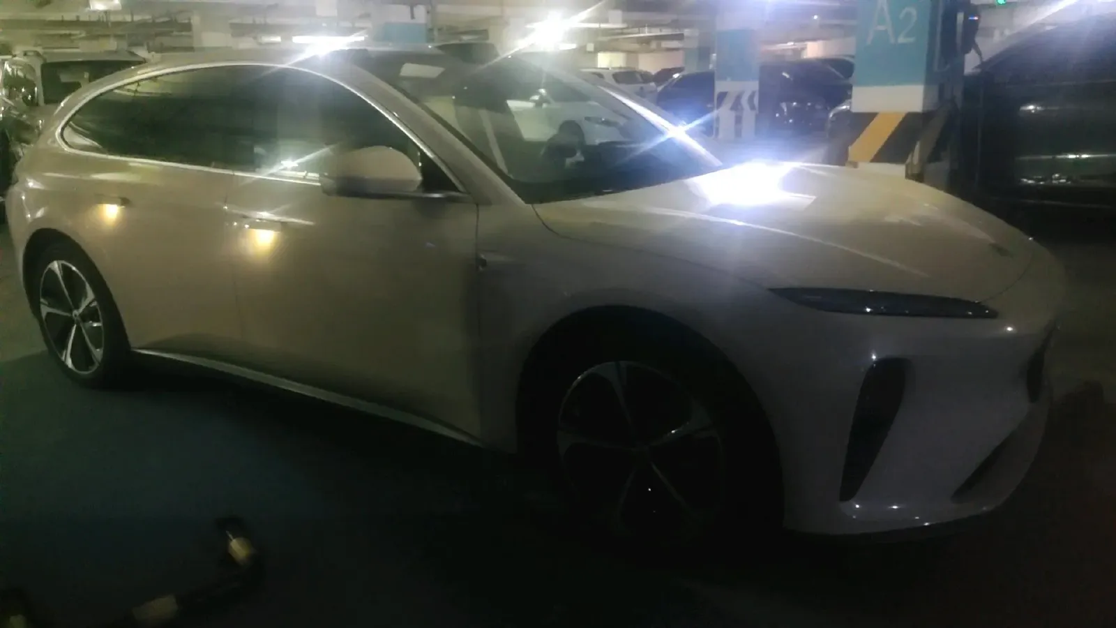 2024 NIO ET5T BEV 75KWH,autocango,china used car exporter,china ev exporter,chinese used car exporter,chinese used ev exporter