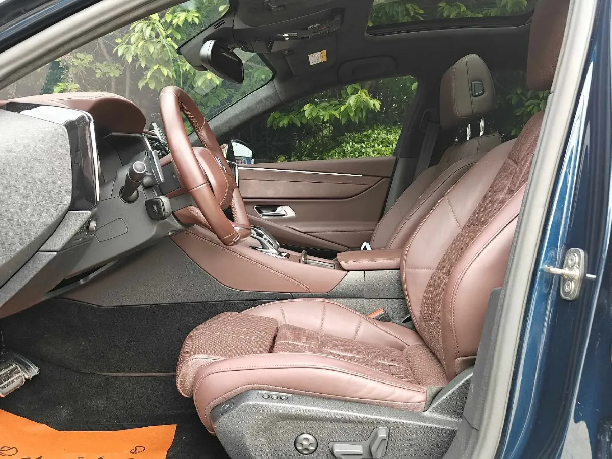 2021 Volvo S60 PHEV 2.0T 303HP L4 8AT PHEV 11.6KWH,autocango,china used car exporter,china ev exporter,chinese used car exporter,chinese used ev exporter