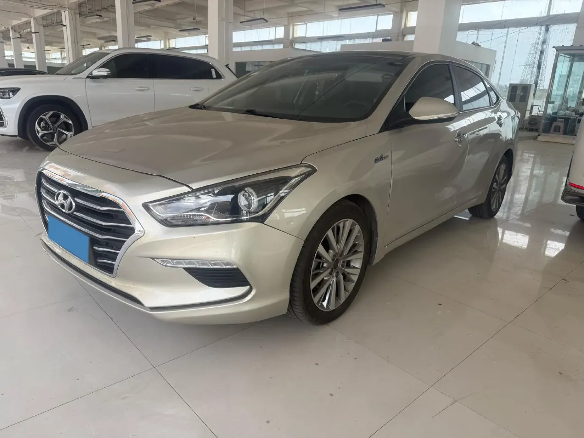 2017 Hyundai Mistra 1.6T 175HP L4 7DCT,autocango,china used car exporter,china ev exporter,chinese used car exporter,chinese used ev exporter