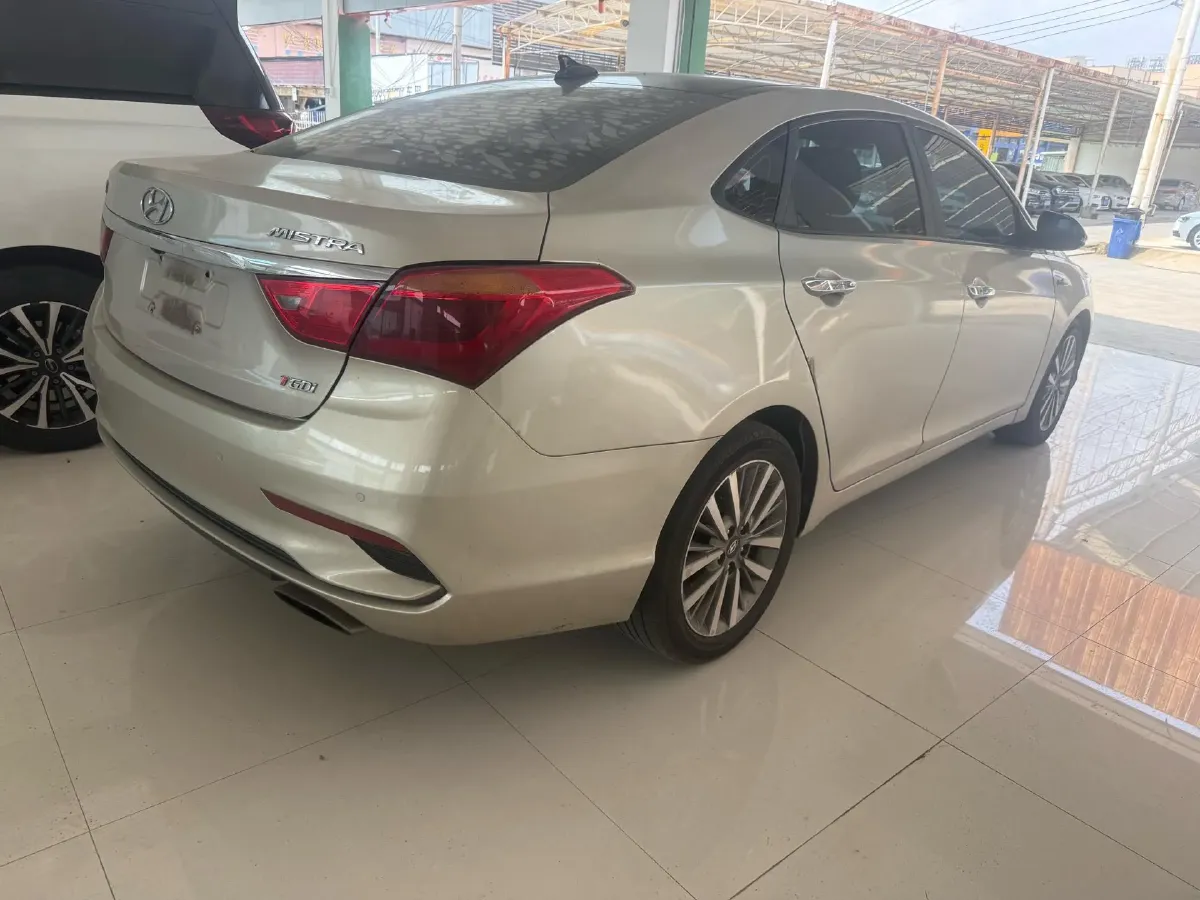 2017 Hyundai Mistra 1.6T 175HP L4 7DCT,autocango,china used car exporter,china ev exporter,chinese used car exporter,chinese used ev exporter