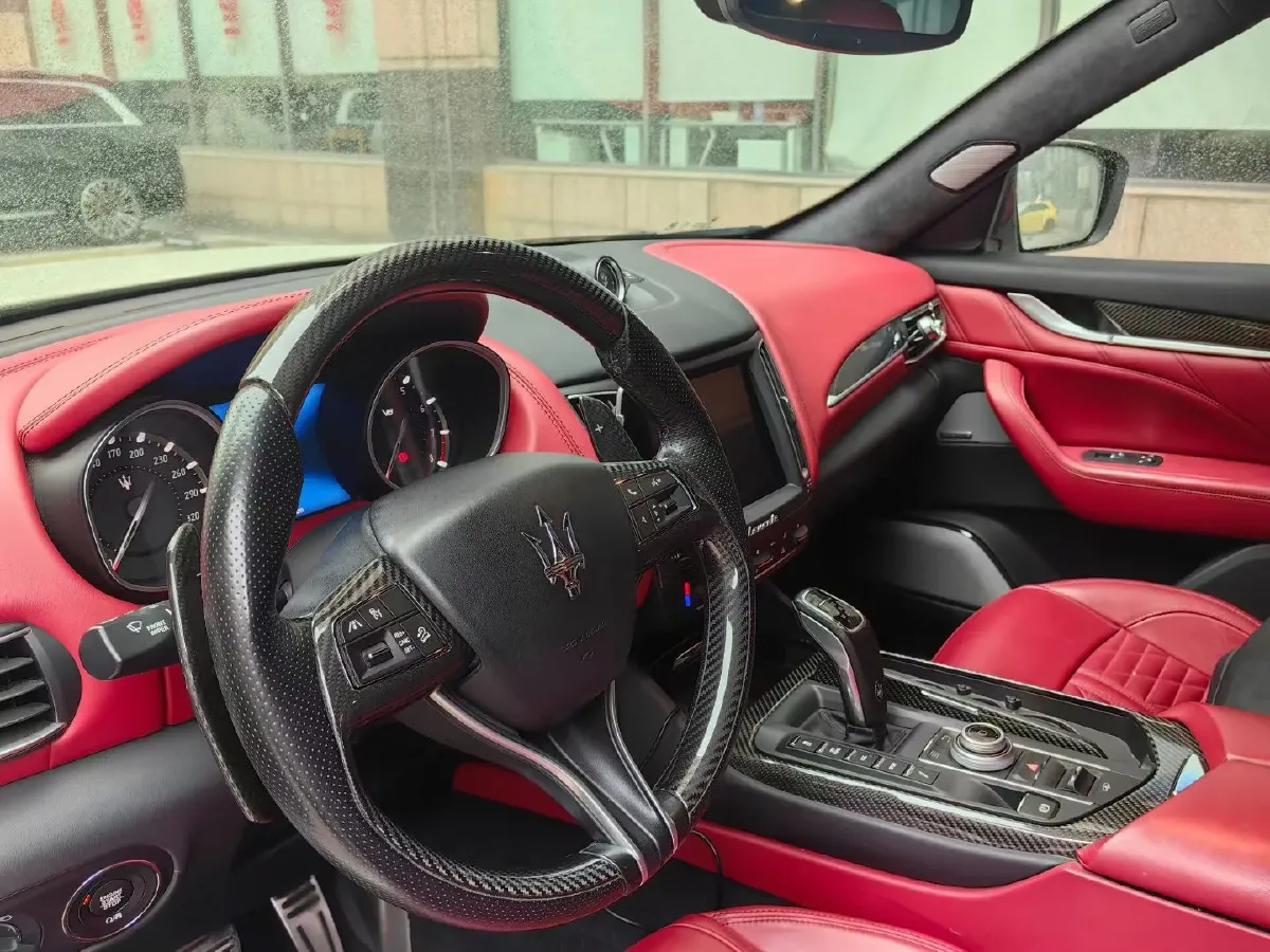 2019 Maserati Levante 3.8T 550HP V8 8AT,autocango,china used car exporter,china ev exporter,chinese used car exporter,chinese used ev exporter